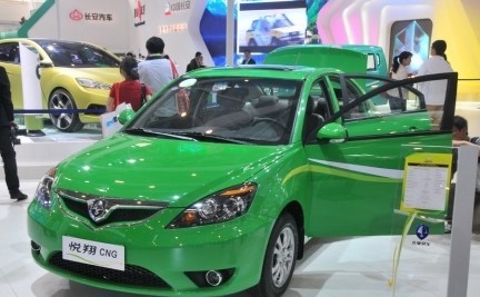 石油与石油树脂热熔胶是汽车行业的血液