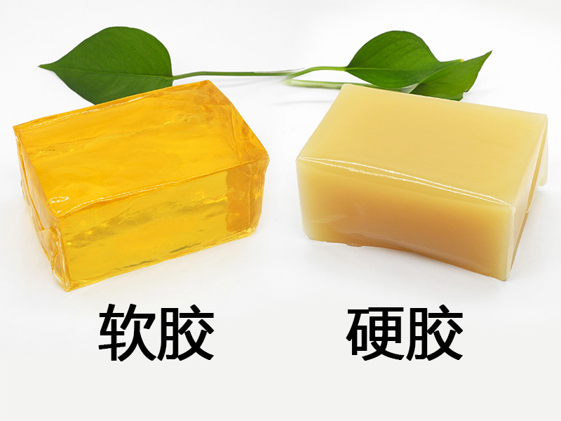 硬的和软的热熔胶