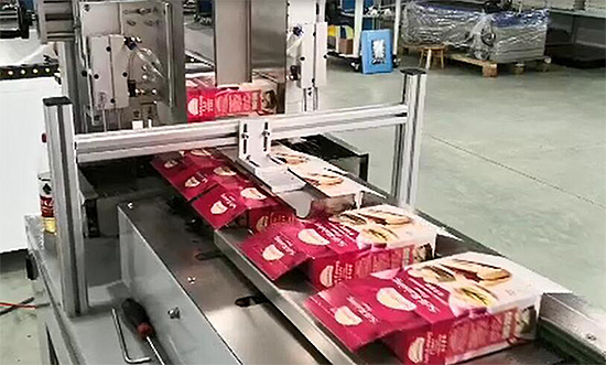 要热熔胶粘得快，需要应用工艺配合