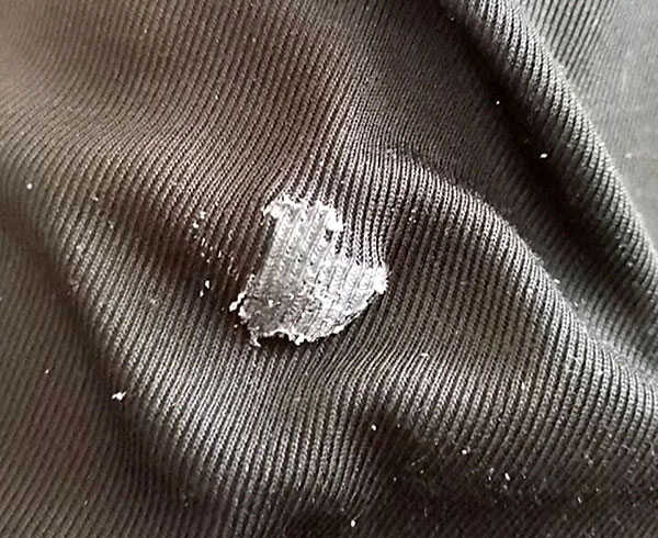 热熔胶粘到东西上拆不下来