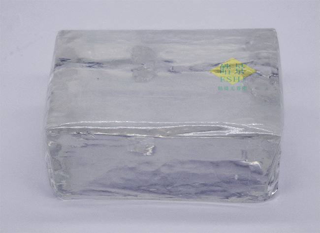 透明的热熔胶块